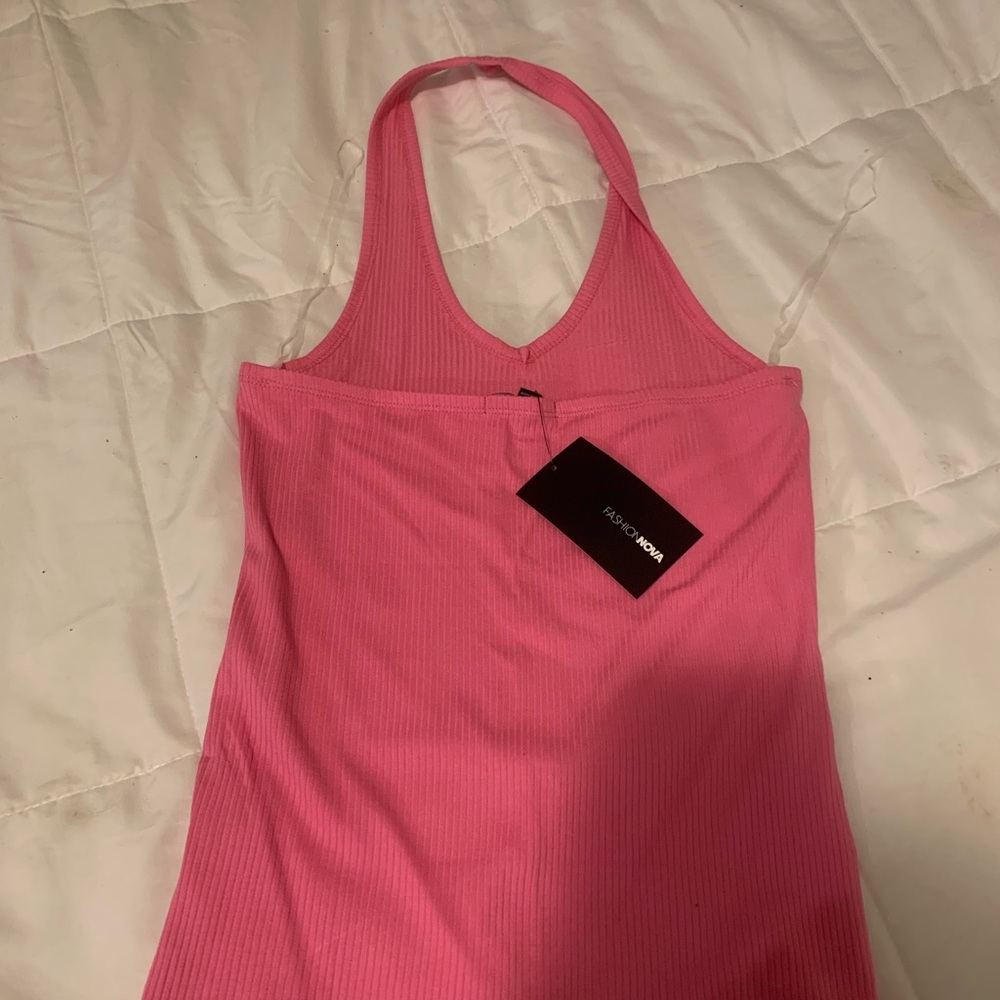 NWT Pink Ribbed Halter Top - Picture 5 of 6